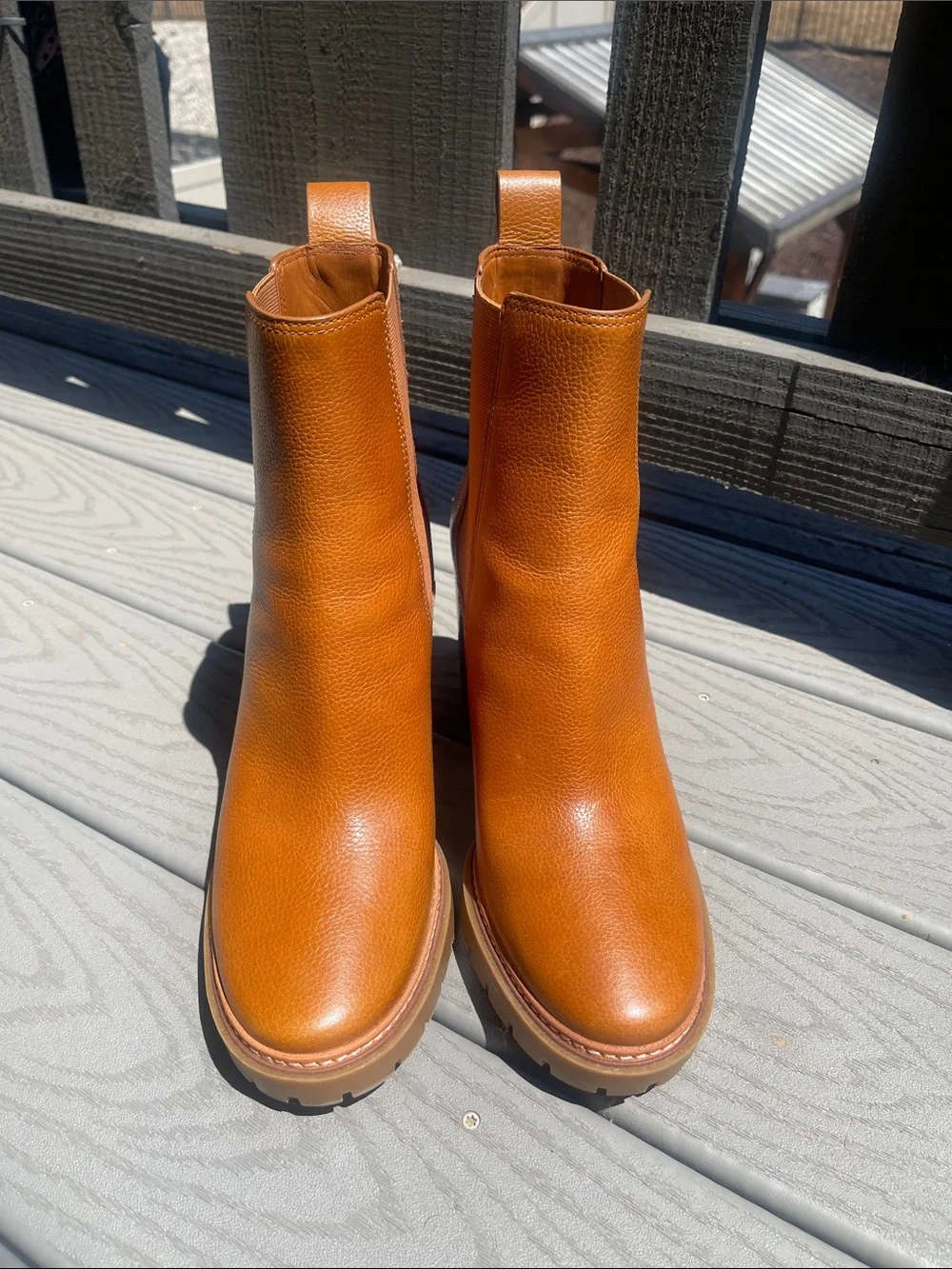 Tory Burch Tan Leather lug sole  Boots - Classic Pull-On Style. Size 10